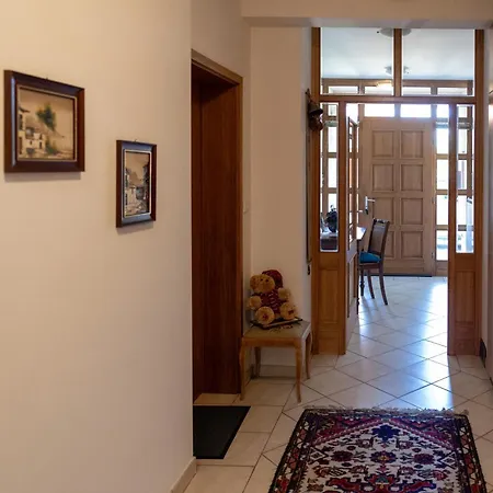 Premium House Anika