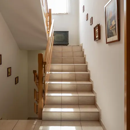 Premium House Anika *