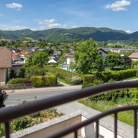 Premium House Anika