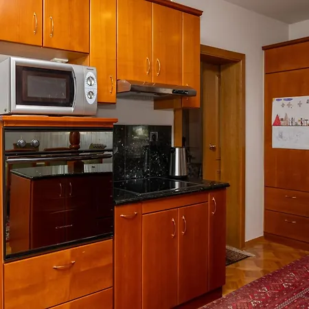 House Anika Rogaska Slatina