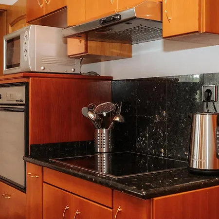 Premium House Anika