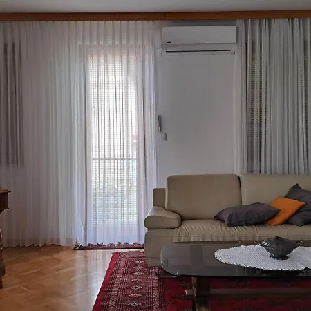 House Anika